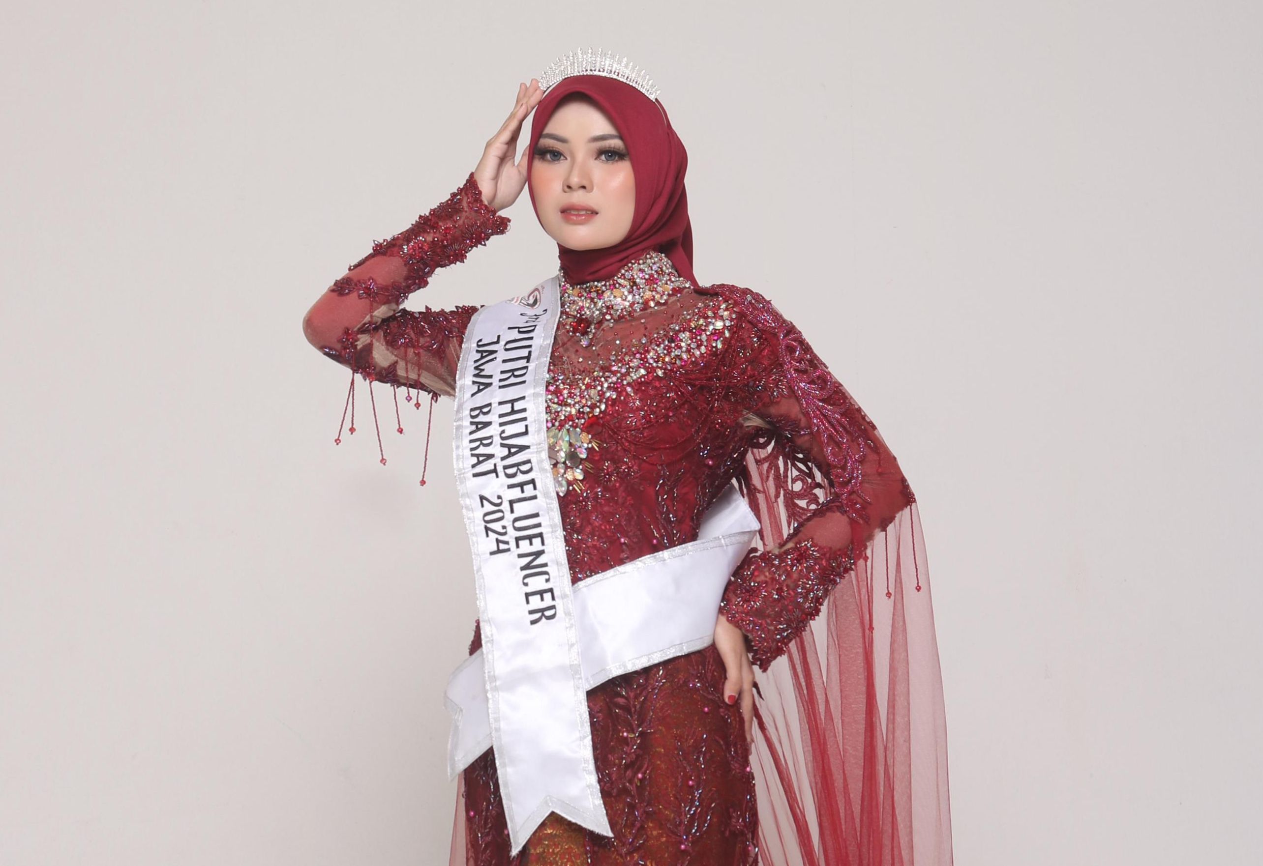 Potret cantik dan mempesona Sri Mutiara Rahayu, RU 3 Putri Hijabfluencer Jabar 2024 (Foto: dok. pribadi)