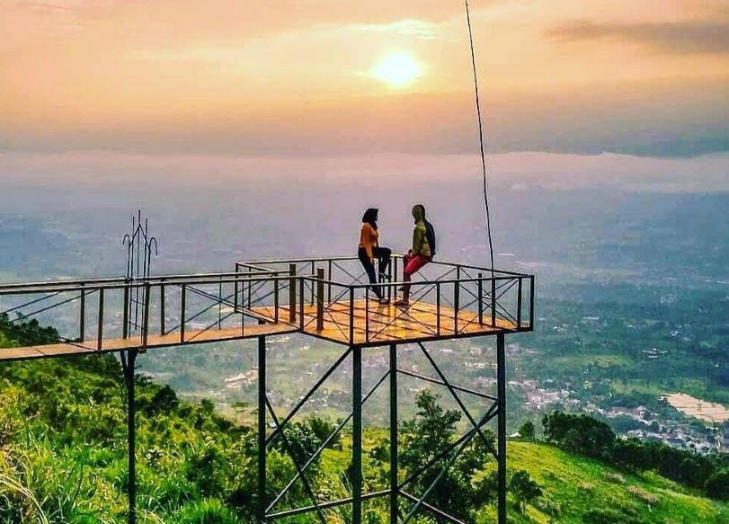 Seru Banget Main di Sini! 10 Rekomendasi Wisata Terbaik di Ngawi yang Paling Hits dan Kece Untuk Dikunjungi