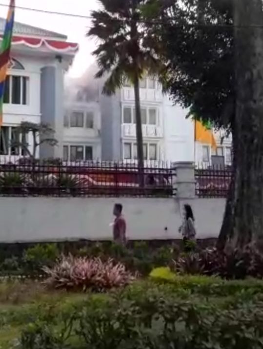 BREAKING NEWS Kebakaran Gedung DPRD Jabar Pagi Hari Ini