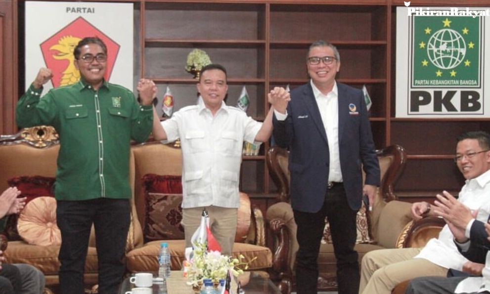 Elit NasDem, PKB dan Gerindra berfoto bersama di Sekber Gerindra - PKB