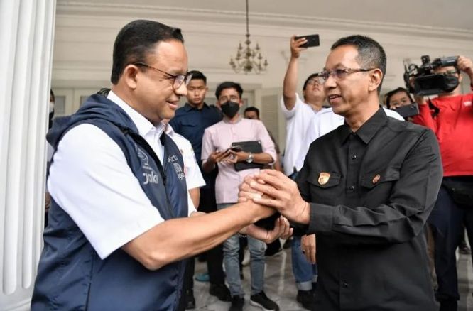 Mendagri Tito Karnavian melantik Heru Budi Hartono menggantikan Anies Baswedan sebagai Penjabat Gubernur DKI Jakarta..