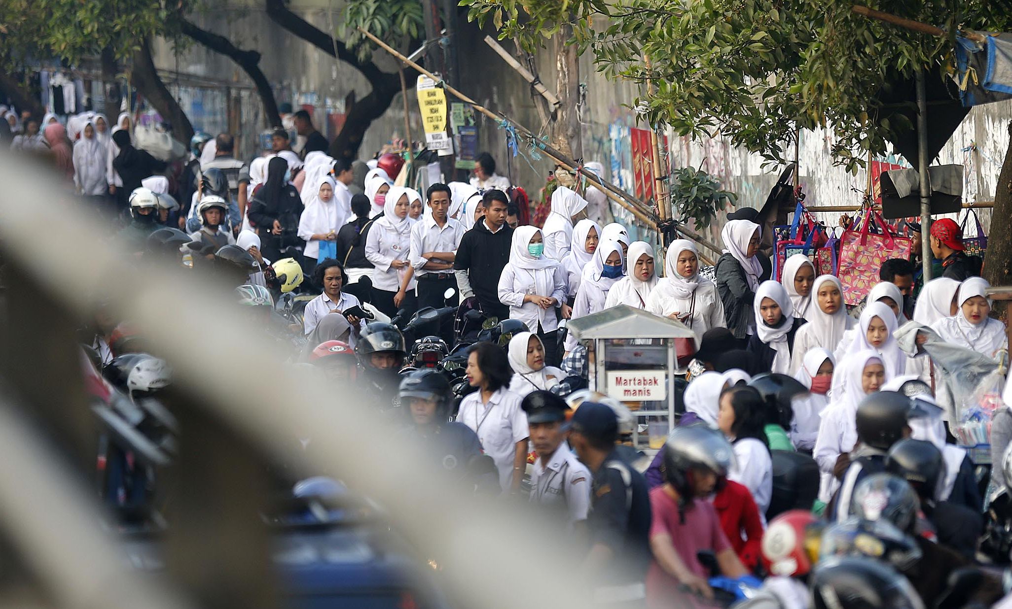 Demonstrasi Tolak Omnibus Law Ruu Cipta Kerja Berlangsung Hingga 1 Oktober Ini Tuntutan Buruh Pikiran Rakyat Cianjur