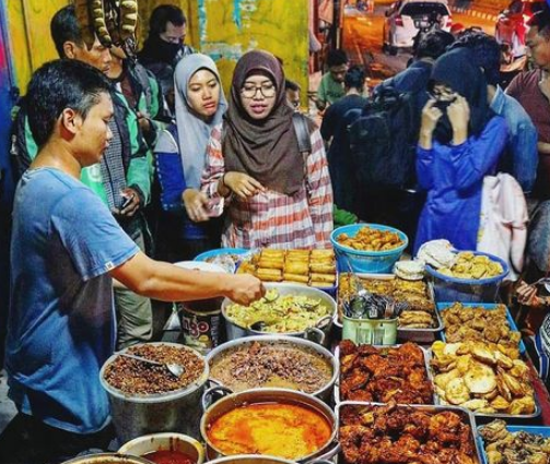 Nasi Campur Teri Gejayan, kuliner malam Yogyakarta enak dan murah disantap saat libur Lebaran