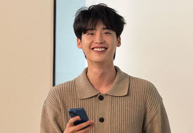 Profil Lee Jong Suk Pemeran Utama Drama Big Mouth Lengkap Dengan Hot Sex Picture 8045