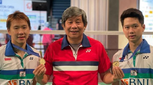 Marcus Fernaldi Gideon, Coach Herry IP, dan Kevin Sanjaya Sukamuljo.