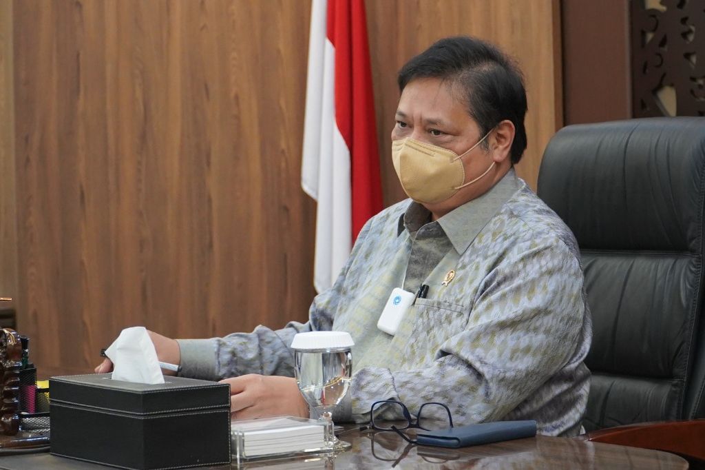 Menko Perekonomian Airlangga Hartarto sebut pemerintah butuh aspirasi masyarakat dalam susun RPP UU Cipta Kerja.