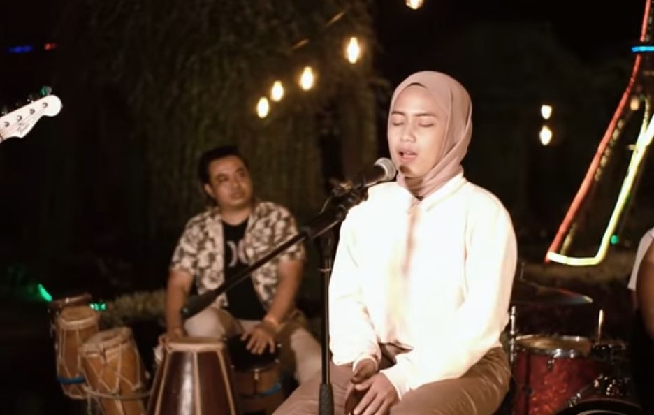 Download Lagu Suci Tacik Sahabat Dulu Ost Layangan Putus Mp3 Mp4 Beserta Lirik Sekali Klik Ringtimes Bali