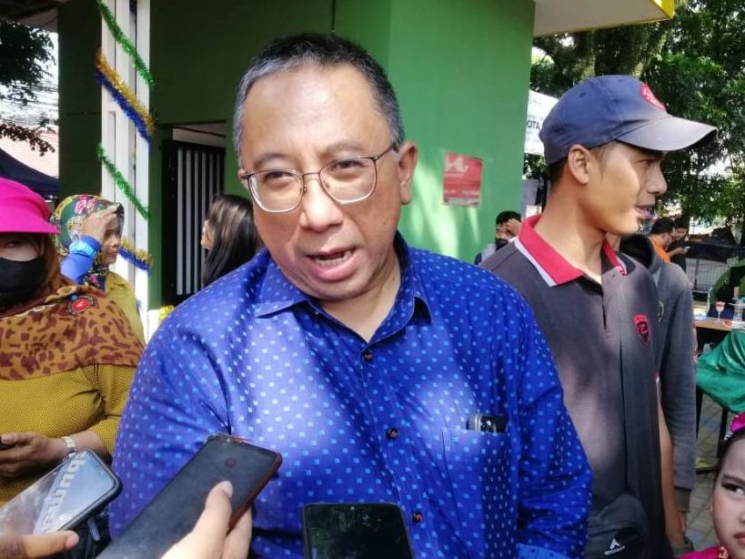 Anggota DPRD Jabar Haru Suandharu meminta Walikota Bandung Yana Mulyana segera bangun kolaborasi guna menyelesaikan pekerjaan rumah di sisa masa jabatannya.