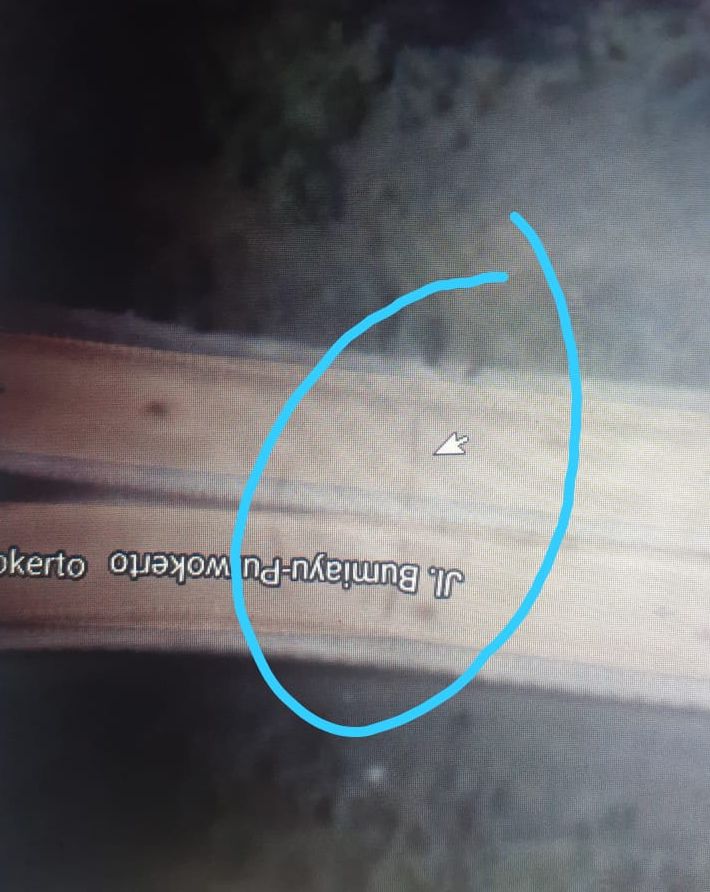 Garis tebal hitam di underpass Jensud Purwokerto terlihat melalui aplikasi Google Earth
