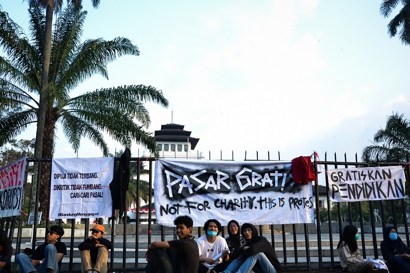 Aksi Massa Tolak Omnibus Law/Dimas Rachmatsyah/