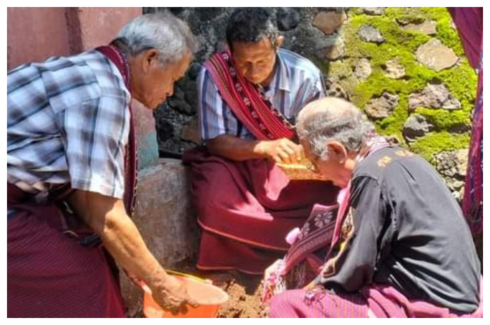 Rangkaian pelaksanaan ritus Porik Kreya di Desa Balaweling, Solor Barat./Facebook.com/ProkompimFlotim