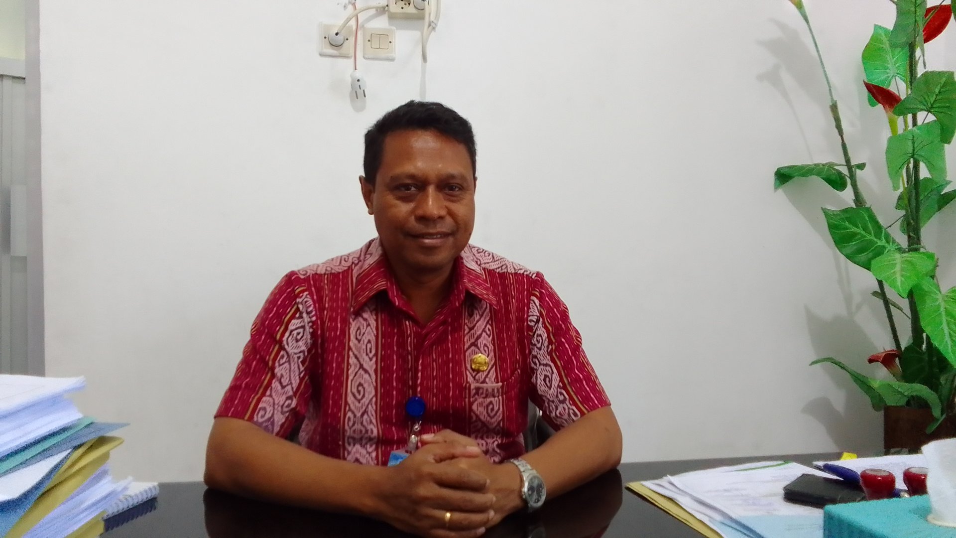 Kepala Dinas Kesehatan Kabupaten Timor Tengah Utara, Robert Tjeunfin 