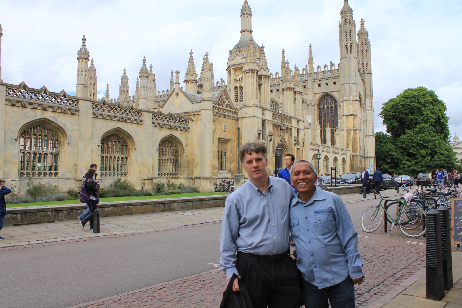 Dr Tony Rudyansjah Saat Berada di King's college University of Cambridge